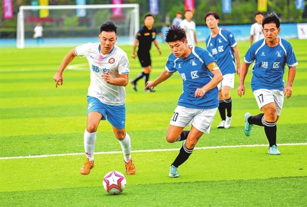 杠杆配资助手网 郑州足球联赛送上“球迷节日”